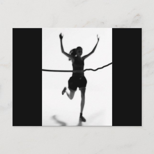 Cartão Postal Orgulho de Meninas em Execução (Frente)