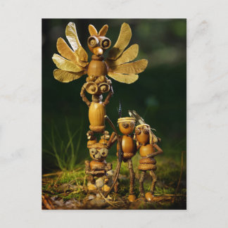 Cartão Postal Os elfos da bolota estão brincando de índio. Acamp