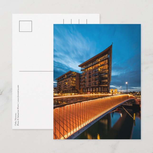 Cartão Postal Oslo à noite, Noruega (Frente/Verso)