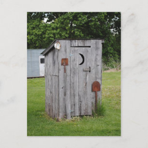 Cartão Postal Out House Stands Ready