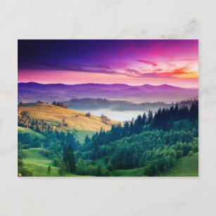 Cartão Postal Paisagem da Montanha da Manhã Fantástica. Sobrecar
