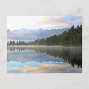 Cartão Postal Paisagem de Reflexões da Manhã Inicial