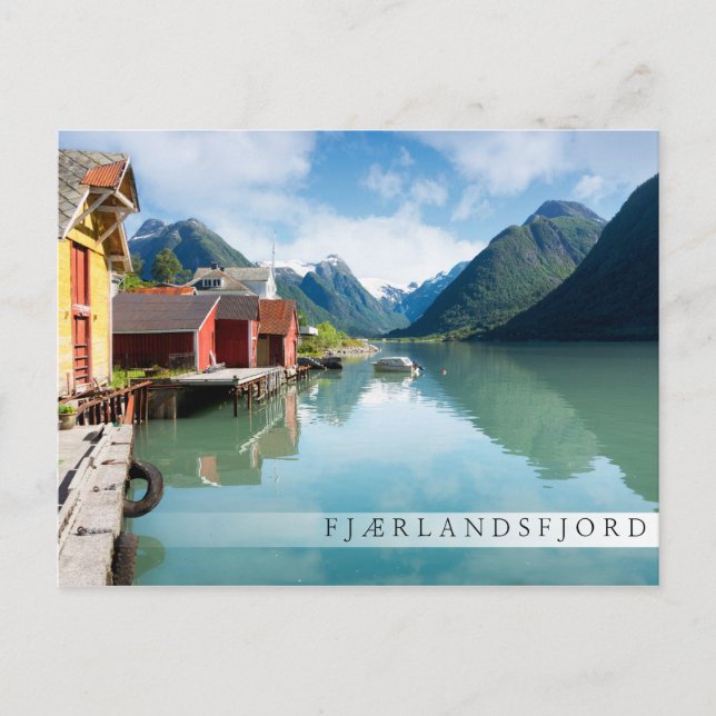 Cartão Postal Paisagem do fiorde Fjaerlandsfjord na Noruega (Frente)