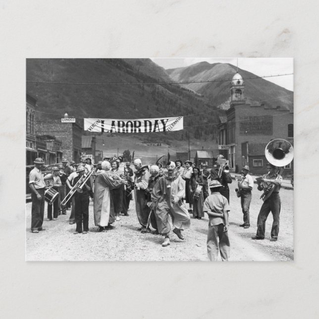 Cartão Postal Palhaços do Dia do Trabalho, 1940 (Frente)