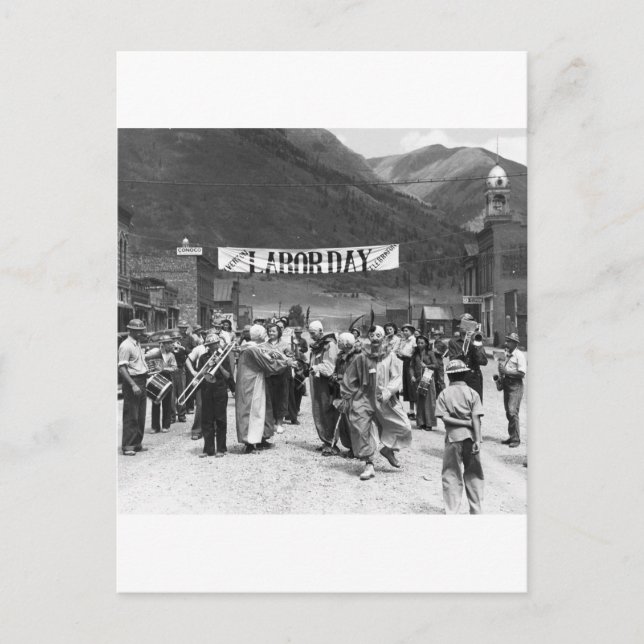 Cartão Postal Palhaços do Dia do Trabalho, 1940 (Frente)