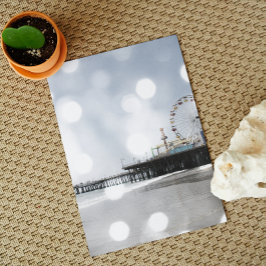 Cartão Postal Papais noeis Monica Pier Cinza Sparkles Photo Edit