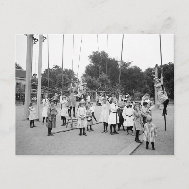 Cartão Postal Parque de diversões das meninas, 1905 (Frente)