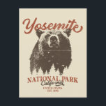 Cartão Postal Parque Nacional do Yosemite Grizzly Bear Californi<br><div class="desc">Pronto para embarcar na sua aventura ao ar livre? Esta camiseta do Parque Nacional Yosemite é uma escolha perfeita. Com um urso negro ousado e paisagem florestal cênica, esta camisa vai inspirá-lo a explorar e abraçar a natureza. Solte seu explorador interno e não perca essa chance de trazer a natureza...</div>