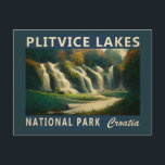 Cartão Postal Parque Nacional Lagos de Plitvice Croácia Aquarela<br><div class="desc">Desenho em aquarela dos Lagos de Plitvice. O parque foi fundado em 1949 e está localizado na área montanhosa de carste da Croácia central,  na fronteira com a Bósnia e Herzegovina.</div>