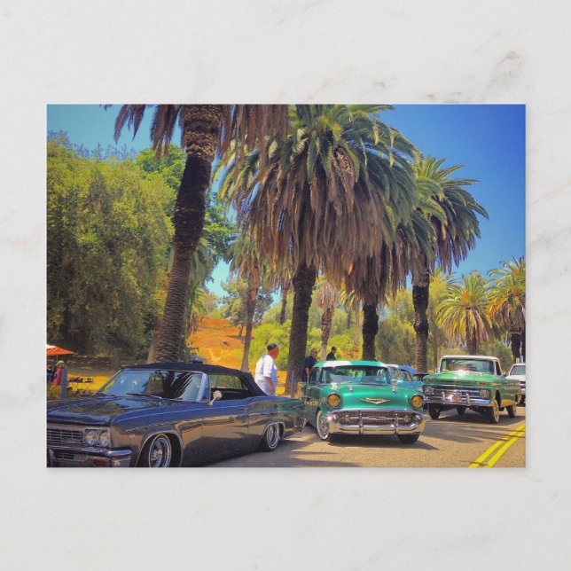 CARTÃO POSTAL PASSEANDO PELA RUA (Frente)