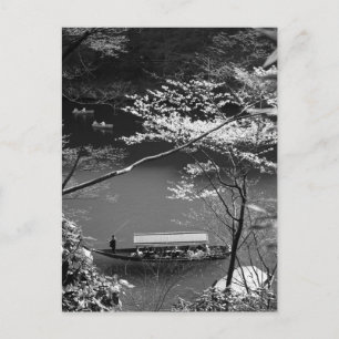 Cartão Postal Passeio de Barco na Primavera em Arashiyama