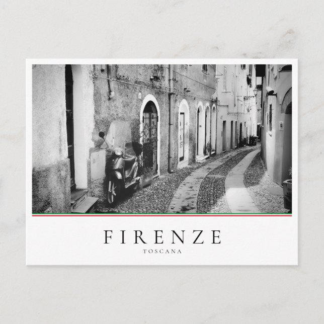 Cartão Postal Patinete numa rua em Itália a preto e branco (Frente)