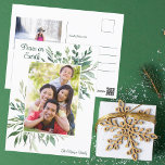 Cartão Postal Paz na Terra Foto Elegante de Greenerescência Botâ<br><div class="desc">Desejando a paz da sua família na Terra nesta temporada de festas com este elegante cartão postal botânico de Natal. Personalize o quadro verde-chic com sua própria fotografia familiar no centro. Personalize com seu próprio texto verde para um cartão postal de feriado bonito e moderno.</div>