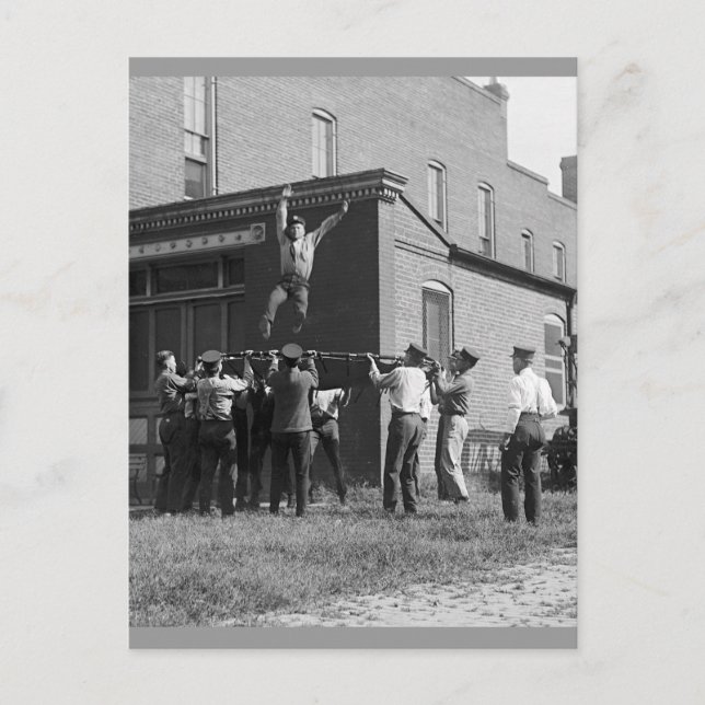 Cartão Postal Pegue-Me Se Puder: 1920 (Frente)