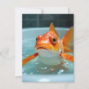 Cartão Postal Peixe engraçado no banho