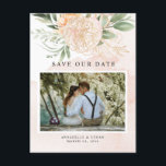 Cartão Postal Peony e Flores Douradas Salve a data Cartão-postal<br><div class="desc">Projetado para coordenar com nossa coleção Peony e Dourada, esta correspondência personalizável salvar a data convite posta as flores rosadas e douradas de pedras com folhagem verde em fundo de aquarela. Por favor, mude a foto para a sua. Para personalização mais avançada deste design, clique no botão "PERSONALIZAR" acima. Por...</div>