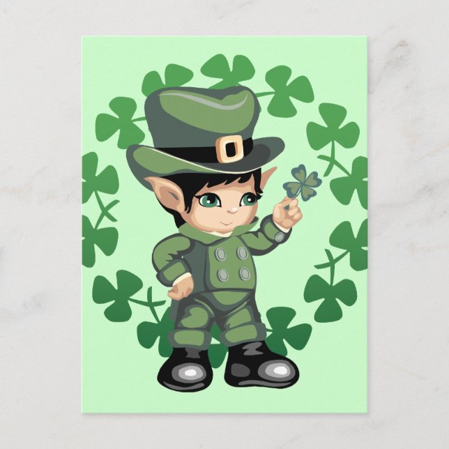 Cartão Postal Pequeno Leprechaun com Shamrocks (Frente)