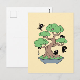 Cartão Postal Pequenos Ninjas em Bonsai Tree em Amarelo