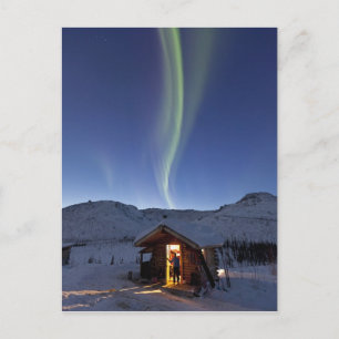 Cartão Postal Pessoa em pé na porta da cabana Caribou Bluff