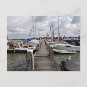 Cartão Postal Pier com barcos e iates em Marken Países Baixos