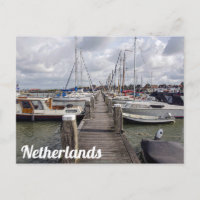 Pier com barcos e iates em Marken Países Baixos P