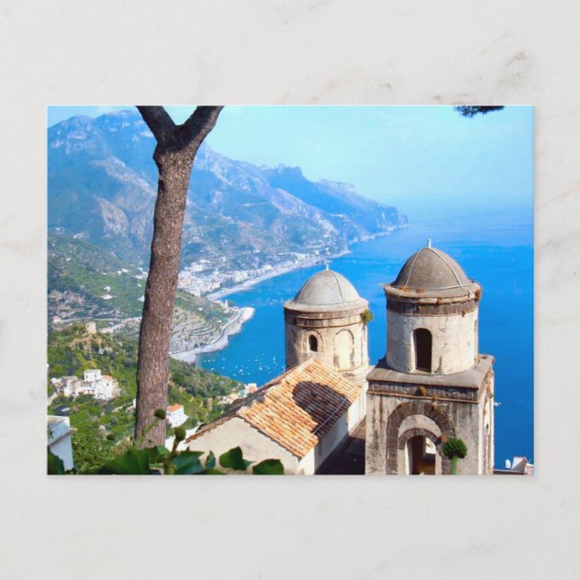 Cartão Postal Pináculos da igreja na costa de Amalfi (Frente)