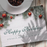 Cartão Postal Pine de Natal Cones | Saudação de Feriados Felizes<br><div class="desc">O logotipo da sua empresa pode ser adicionado aqui: http://www.zazzle.com/store/selectpartysupplies</div>