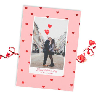 Cartão Postal Pink Valentine’s Day photo card with red hearts