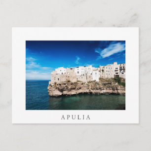 Cartão Postal Polignano a Mare houses em um penhasco na Apúlia