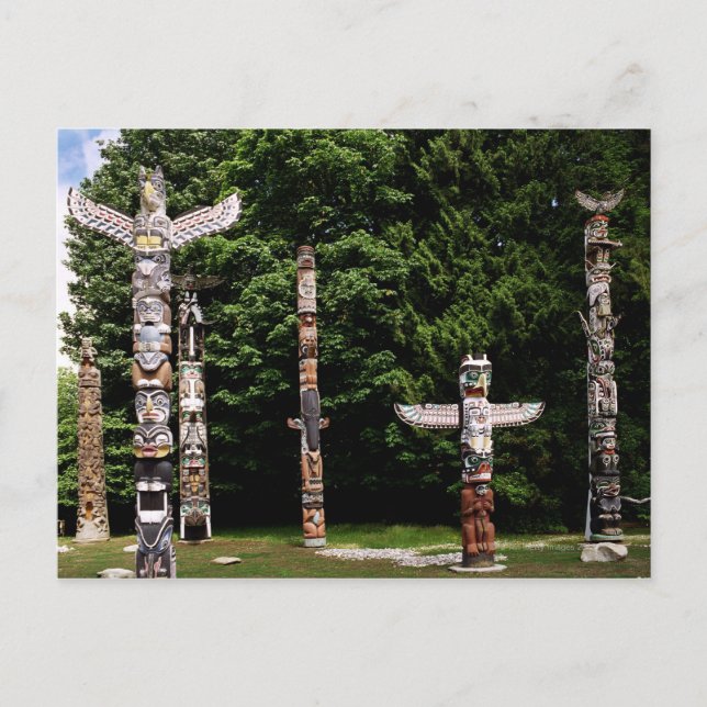 Cartão Postal Polos de totem nativos americanos, Vancouver, brit (Frente)