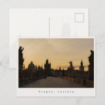 Ponte Carlos de Praga ao nascer do sol, foto de vi