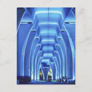 Cartão Postal Ponte, por baixo da iluminação, Porto de Miami,