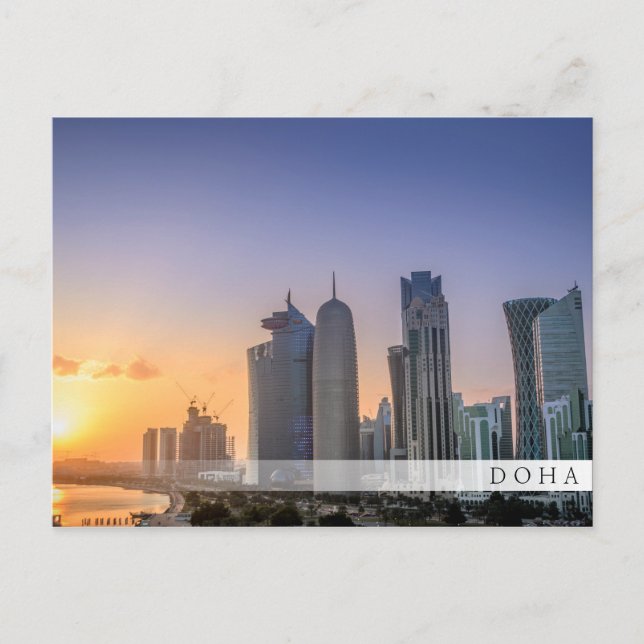 Cartão Postal Pôr do sol sobre a cidade de Doha, Catar (Frente)