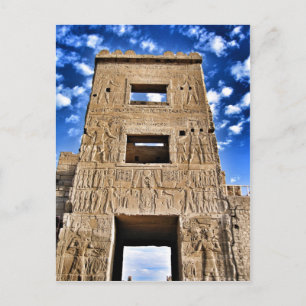 Cartão Postal Porta do templo e céu azul no Egito