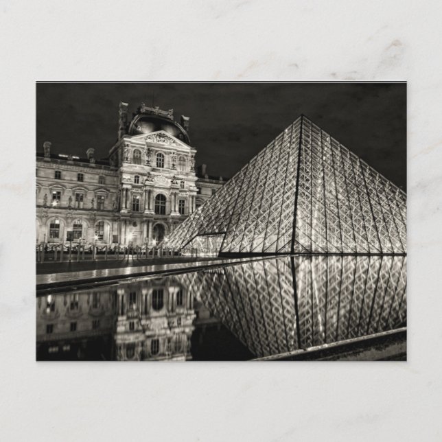 Cartão Postal Postcard The Louvre Pyramid In Black/White Paris (Frente)