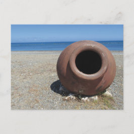 Cartão Postal Pote tradicional grego Terracotta na praia