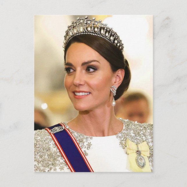 Cartão Postal Princesa Kate branca estilizada (Frente)