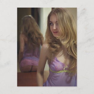 Cartão Postal Que lindo! Garota na linda noite