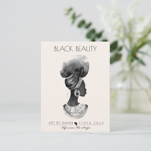 CARTÃO POSTAL RAINHA AFRICANA (Em pé/Frente)