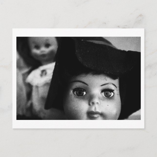 Cartão Postal Retrato de Boneca - Close up (Frente)