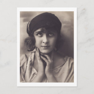 Cartão Postal Retrato de linda jovem mulher
