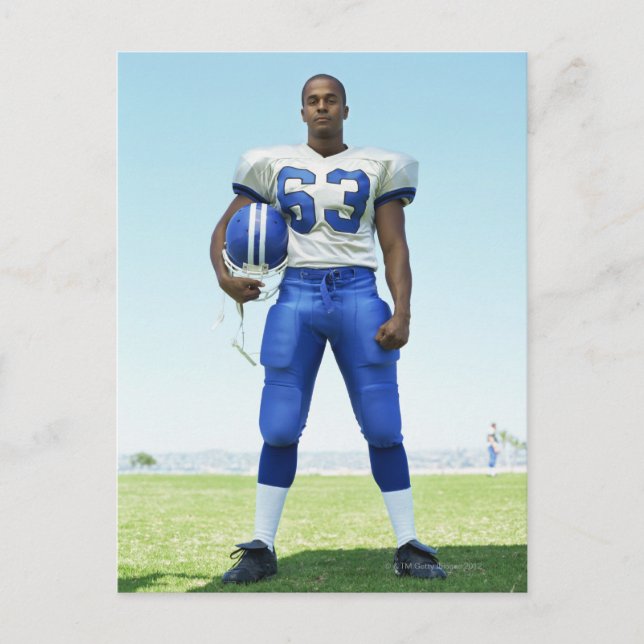 Cartão Postal retrato de um jogador de futebol com um futebol (Frente)