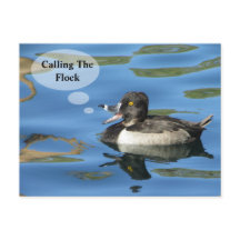 Reunião da família chamando o anúncio do Pato Reló