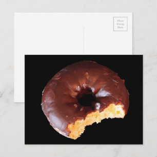 Cartão Postal Rosquinha De Chocolate Com Grande Mordida Tirada D