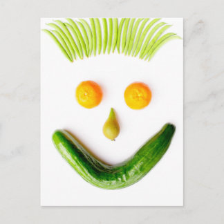 Cartão Postal Rosto feito de frutas e vegetais em branco.JPG