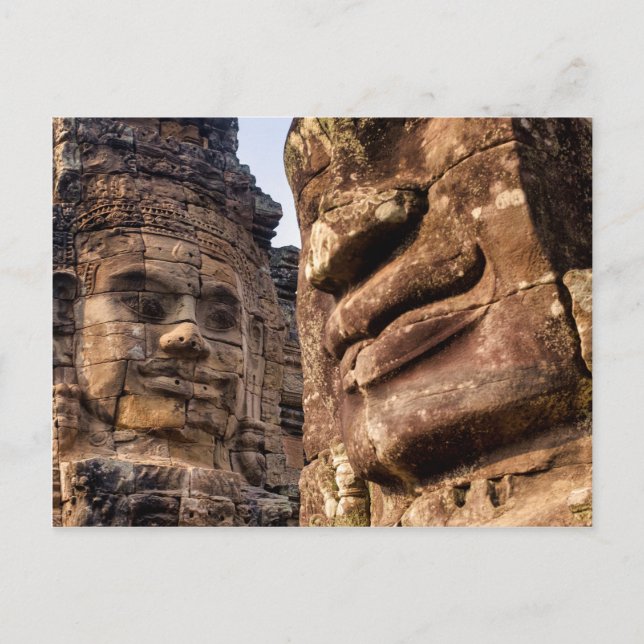 Cartão Postal Rostos de pedra em Bayon (Frente)