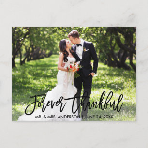 Cartão Postal Rótulo de Foto de Casamento Modern Brush Script Pa