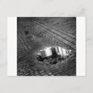 Cartão Postal Rua Cobblestone com poça, Innsbruck Áustria