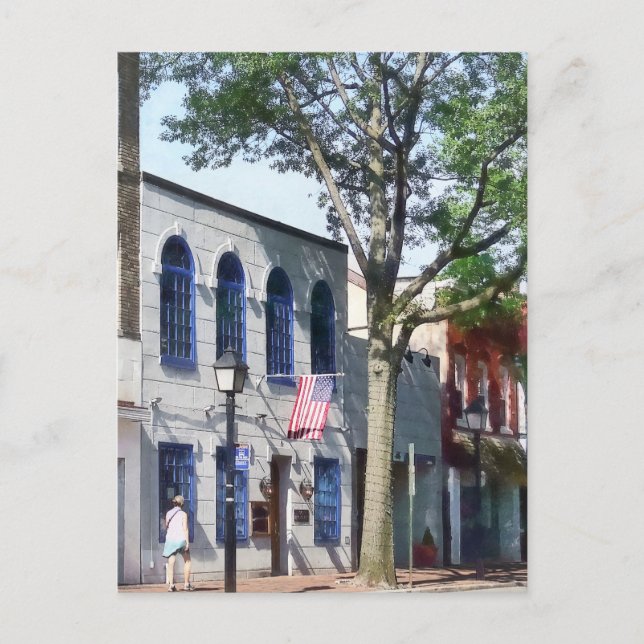 Cartão Postal Rua com bandeira americana Alexandria (Frente)