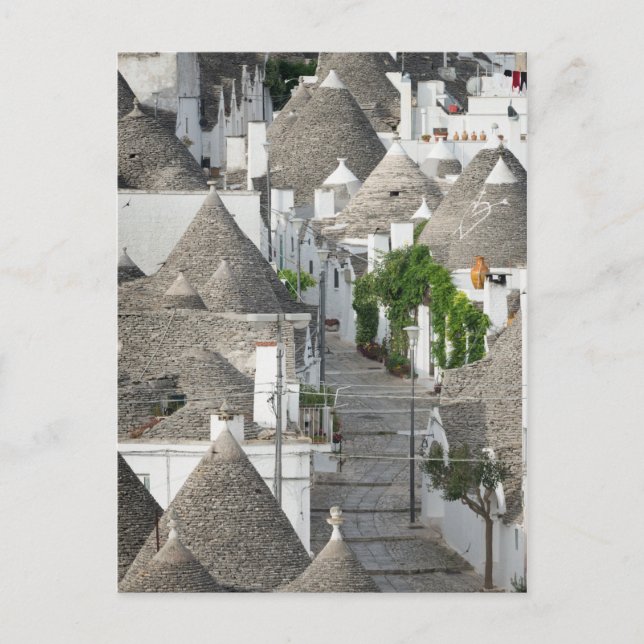 Cartão Postal Rua com casas trulli em Alberobello, Apúlia (Frente)